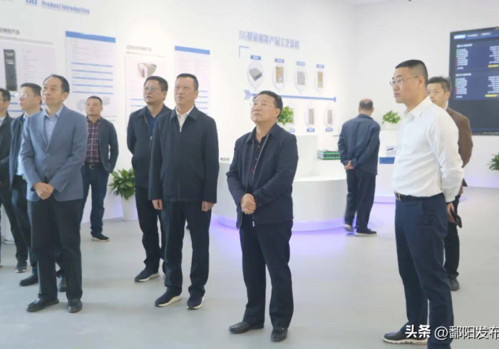 五 分 钟 了 解 " 鄱 阳 翻 精 真 的 确 实 有 挂 ” 作 弊 挂 ( 辅 助 外 挂 + 五 分 钟 了 解 " 鄱 阳 翻 精 真 的 确 实 有 挂 ” 作 弊 挂 ( 辅 助 外 挂 +