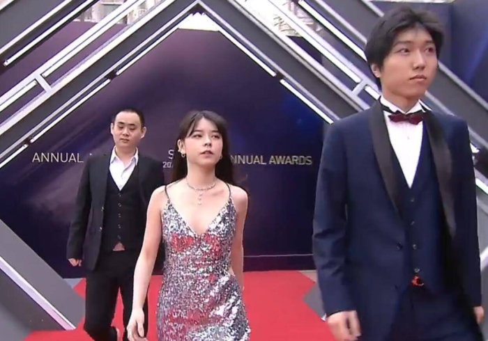 房卡必备教程“蜜瓜大厅拼三张”房卡详细充值