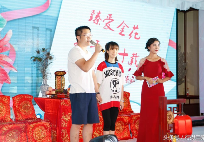 一分钟介绍使用“微信群炸 金花链接房卡”轻松获取房卡全渠道